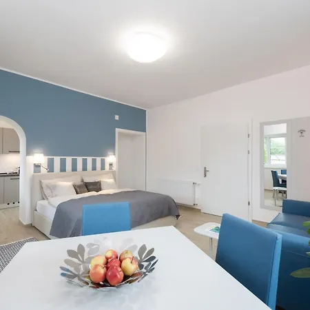 Bella Vista - Blue Apartment